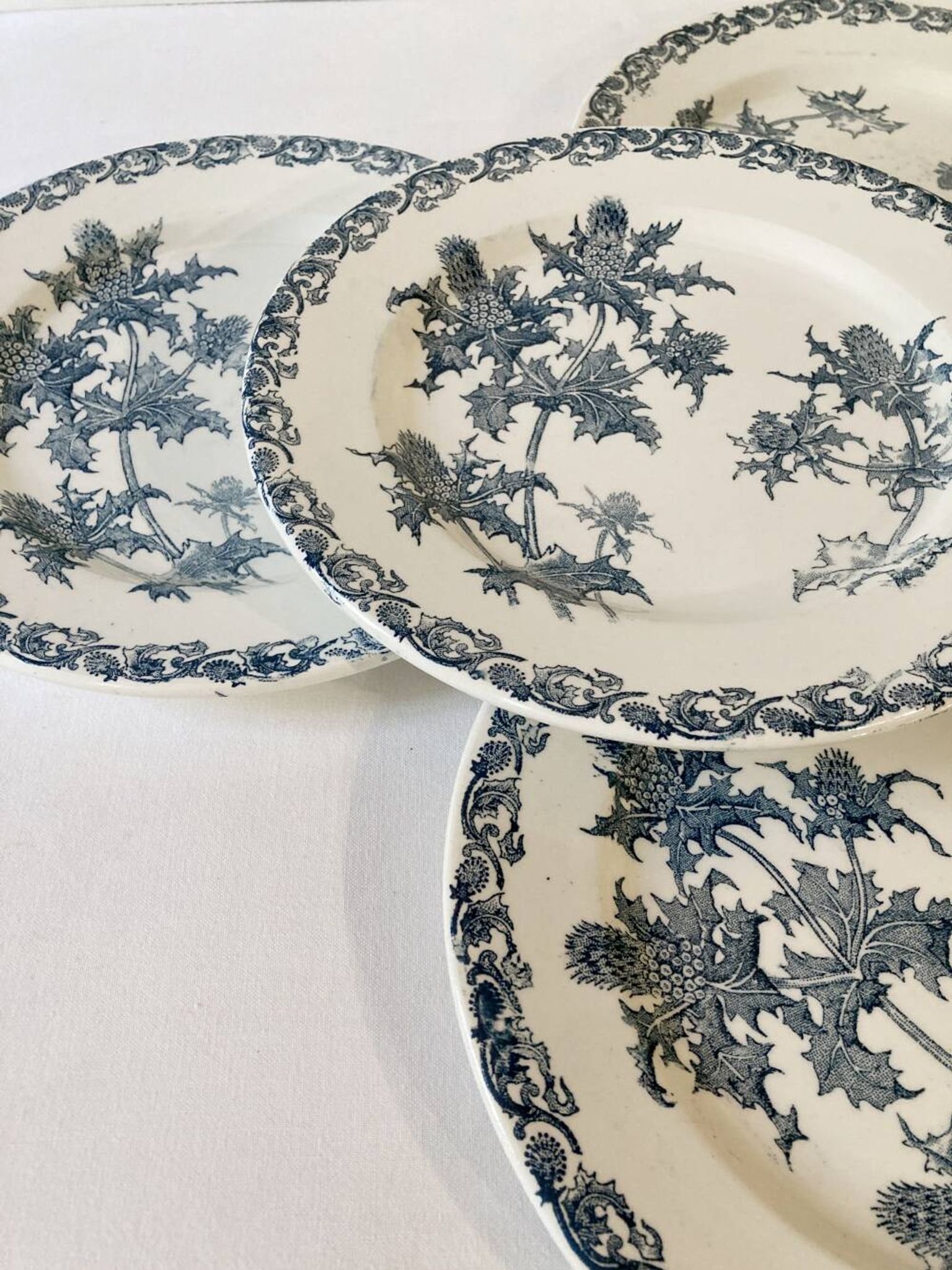 4 assiettes terre de fer Clairefontaine, modèle Righi