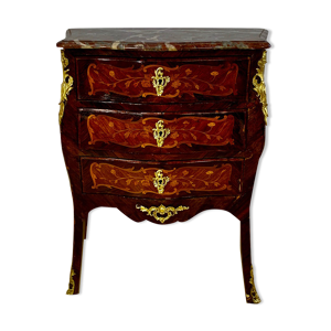 Commode de style louis