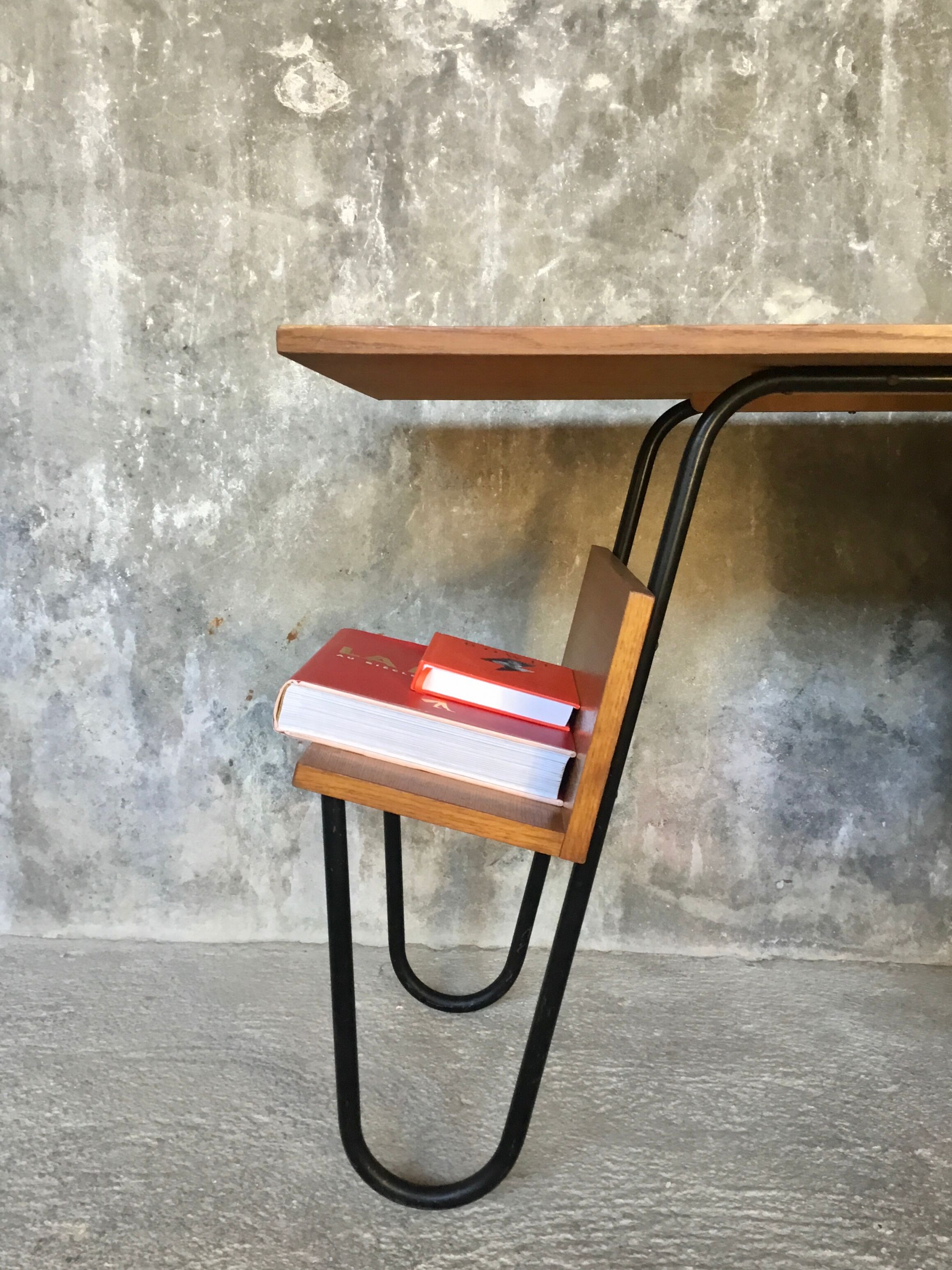 Desk brand spirol