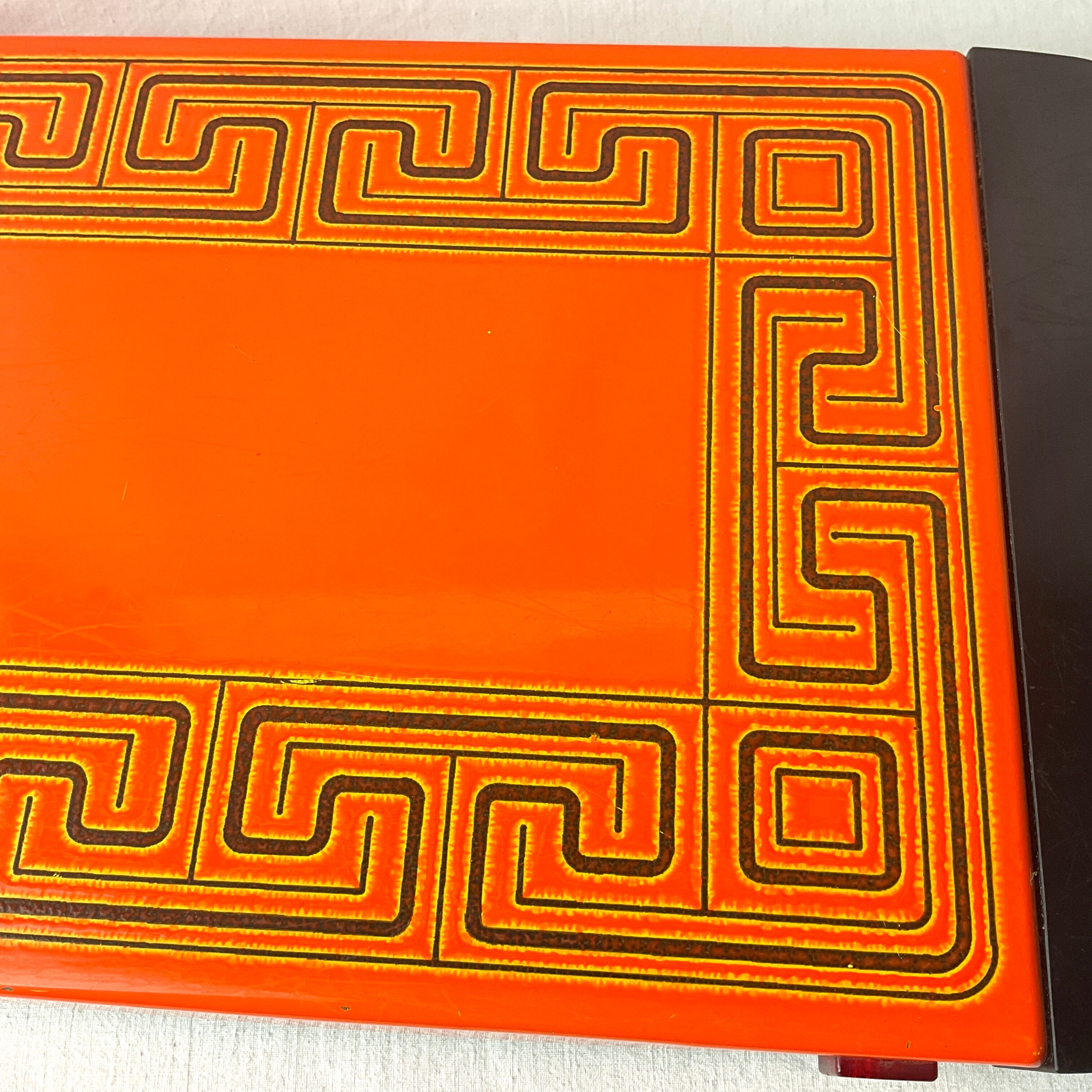 Vintage orange underplate 70s