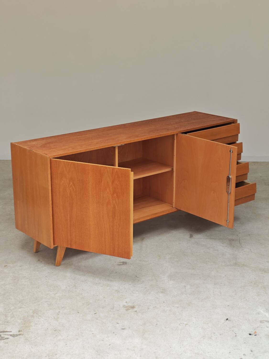 Enfilade U460 wood by Jiri Jiroutek for Intérier Praha