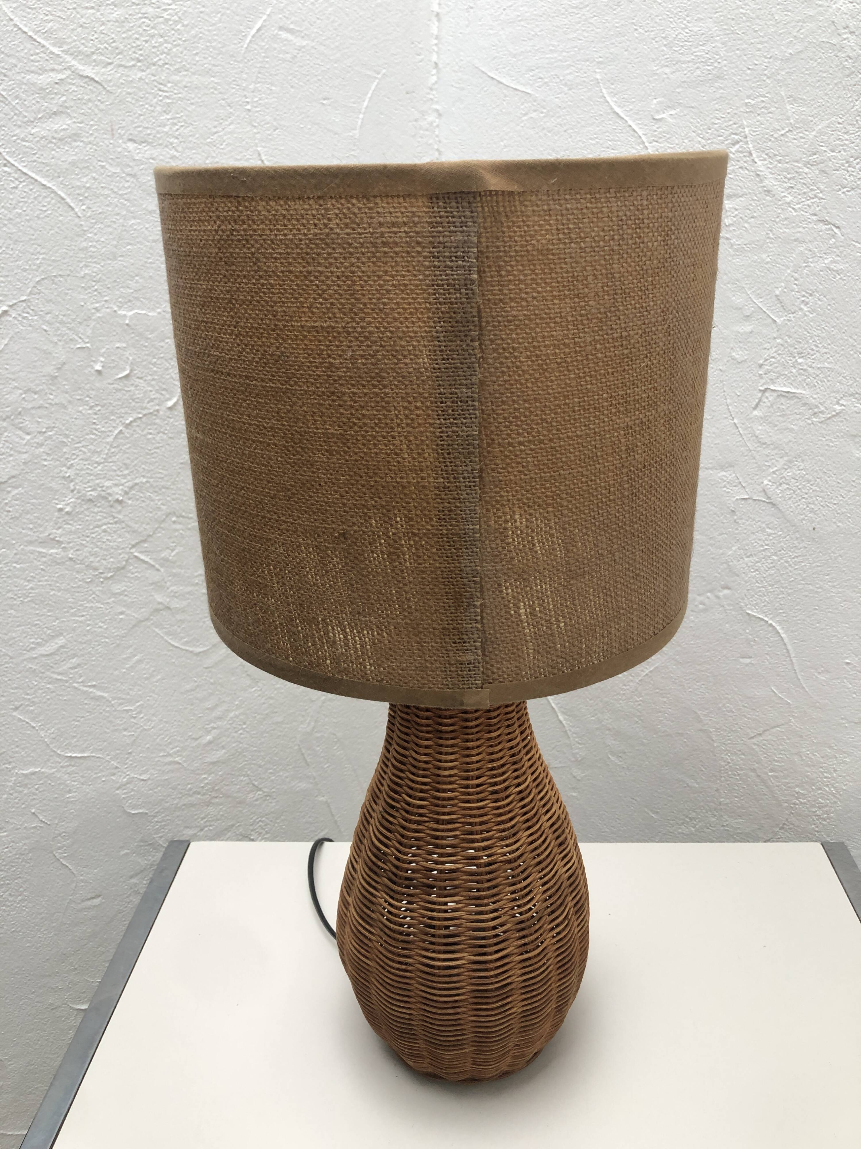 Rattan lamp and jute lampshade