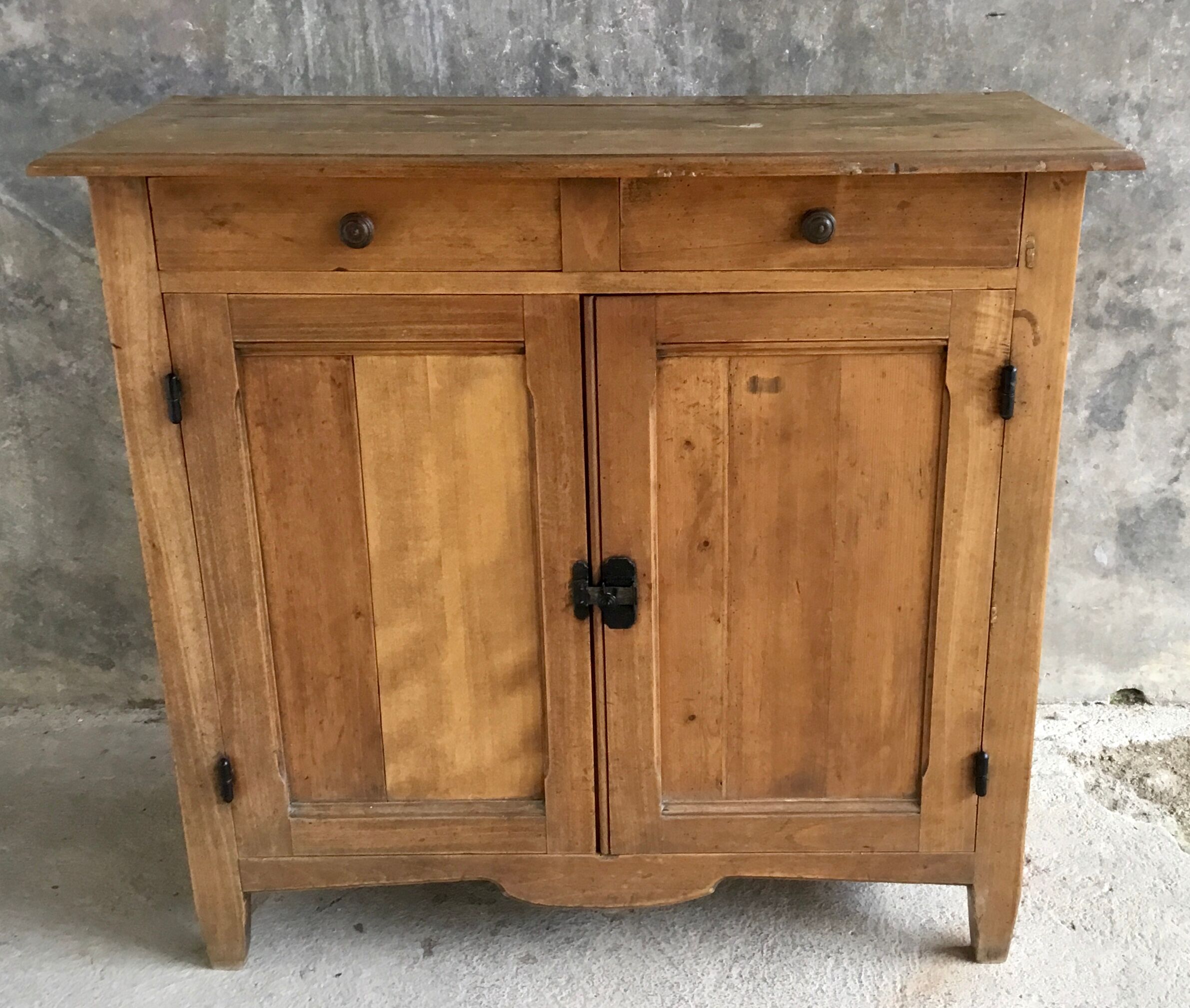 Parisian sideboard with 2 doors and 2 drawers - early twentieth