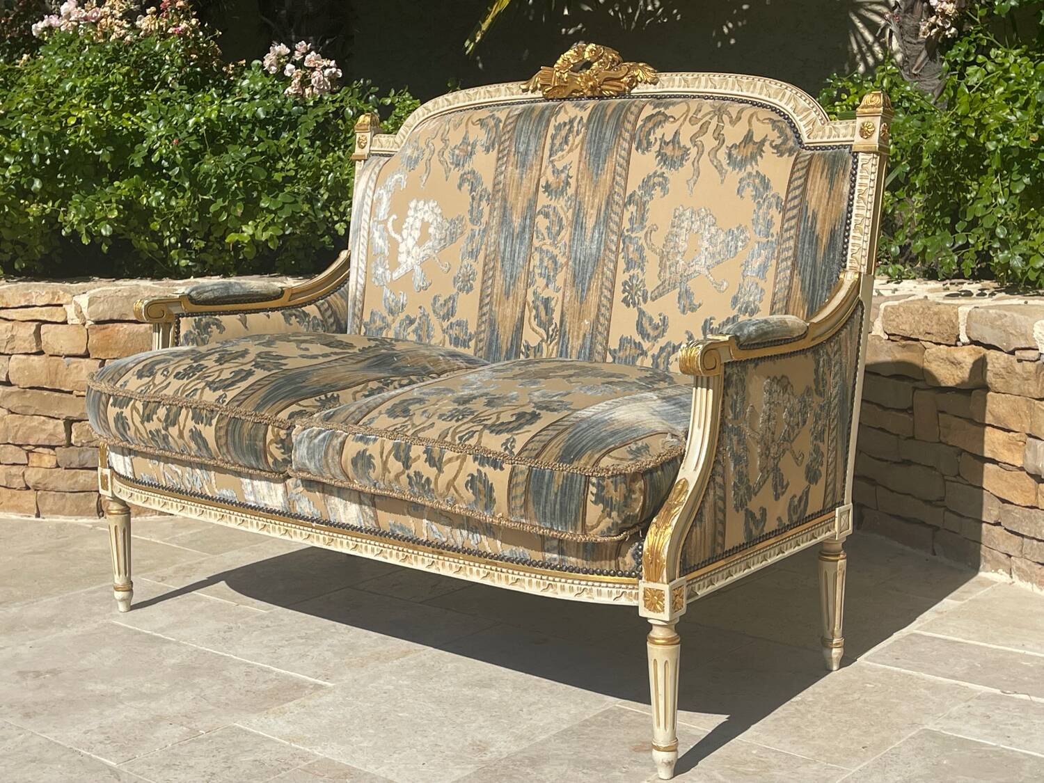 Louis XVI Style Living Room - 4 rooms