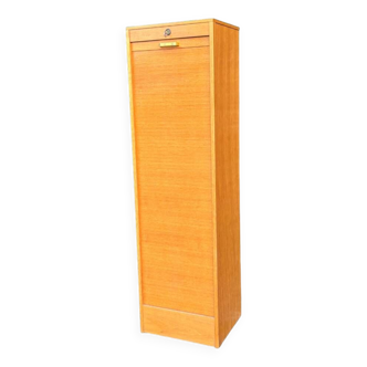 Curtain filing cabinet