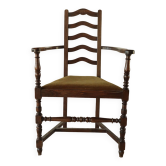 English Georgian style chair from the 1800s.
