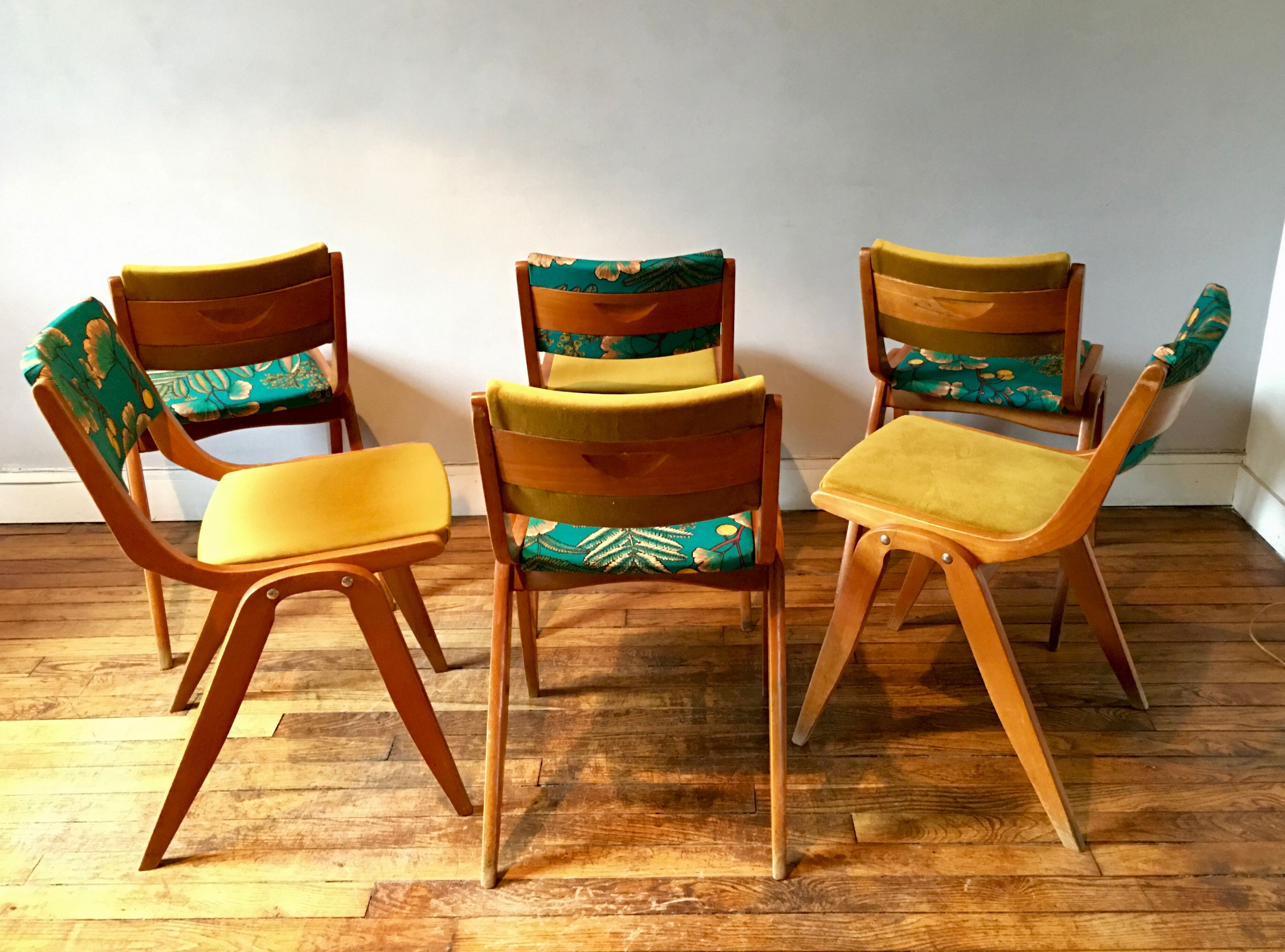 6 vintage chairs