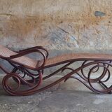 Thonet Lounge Chair No. 2 (No. 9702) 1900s