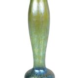 Johann loetz witwe vase "oignon" en verre irisé