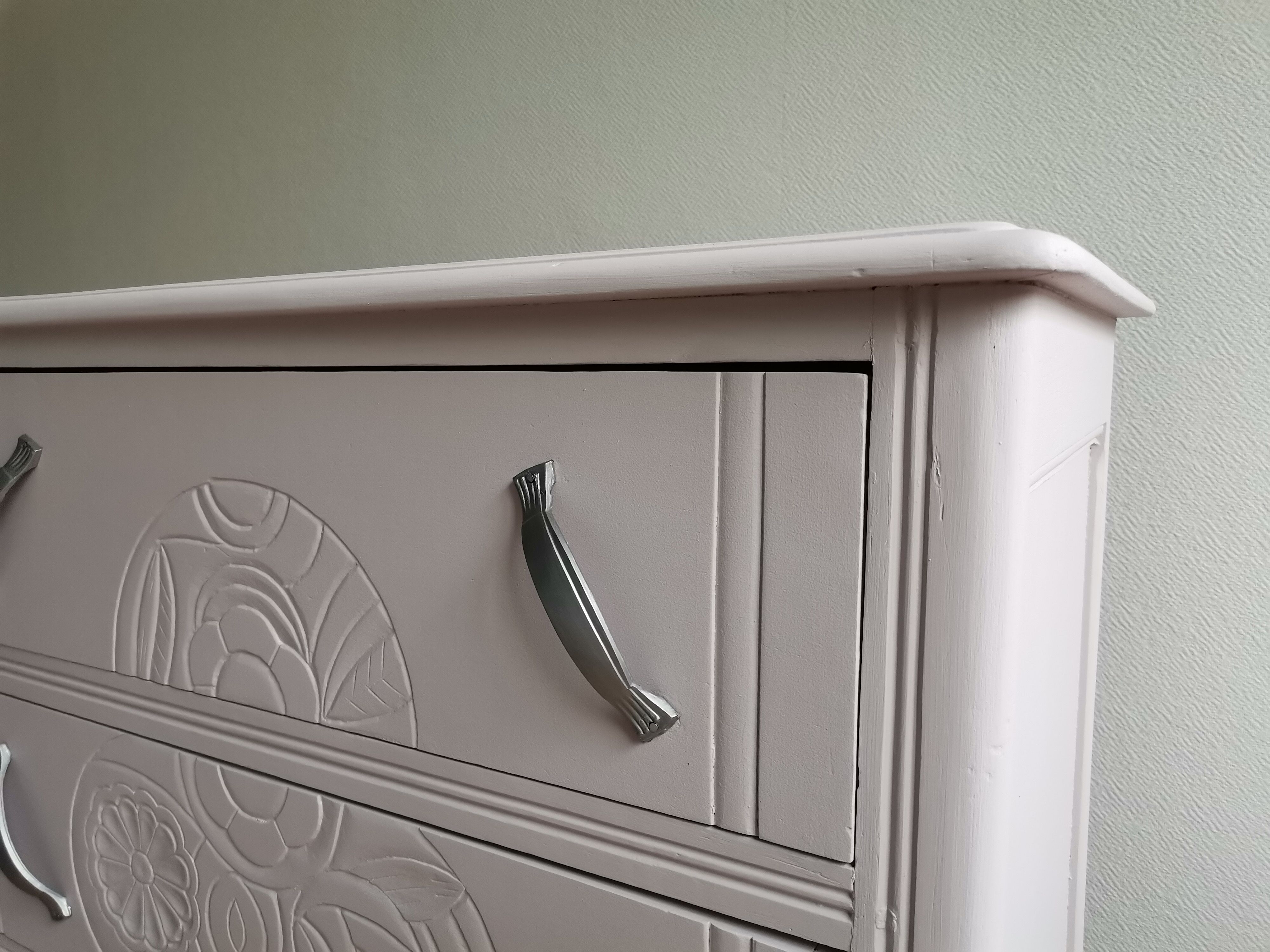 Art Deco chest of drawers