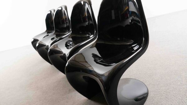 Ensemble de 4 chaises Panton en noir, Verner Panton pour Herman Miller 1971