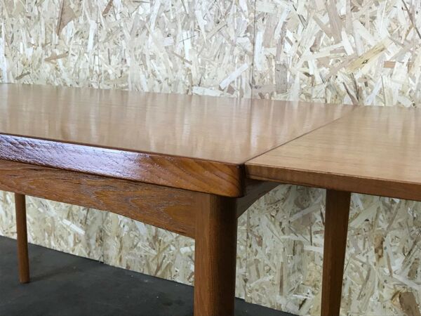 Table à manger en teck des années 60 années 60 burchardt-nielsen design danois