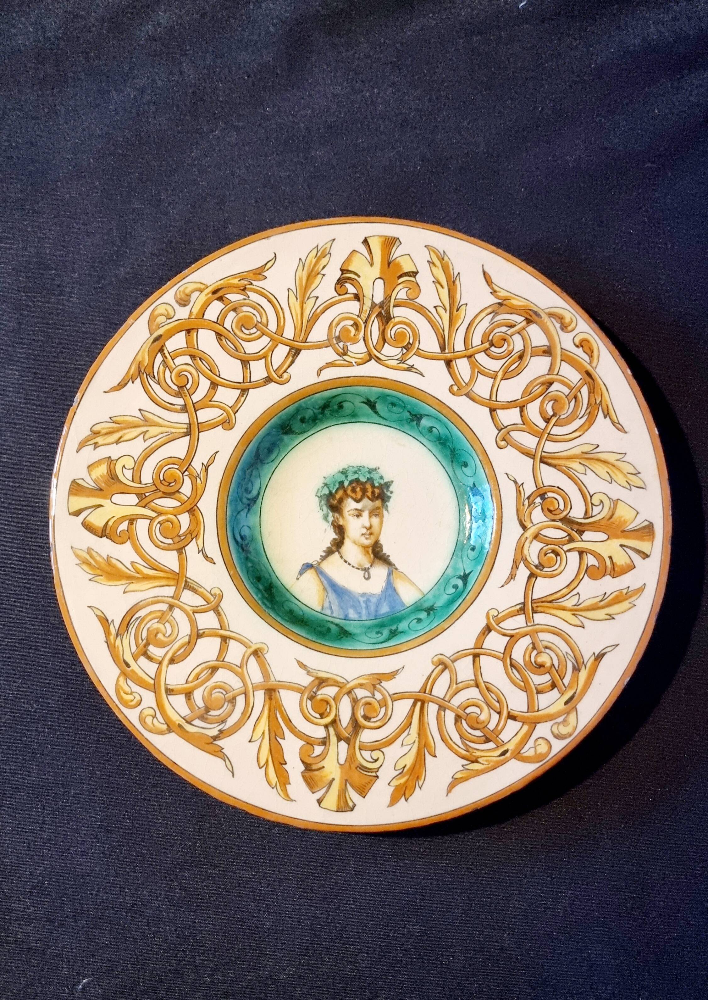 Italian faience plate with a female portrait decoration, Renaissance style.