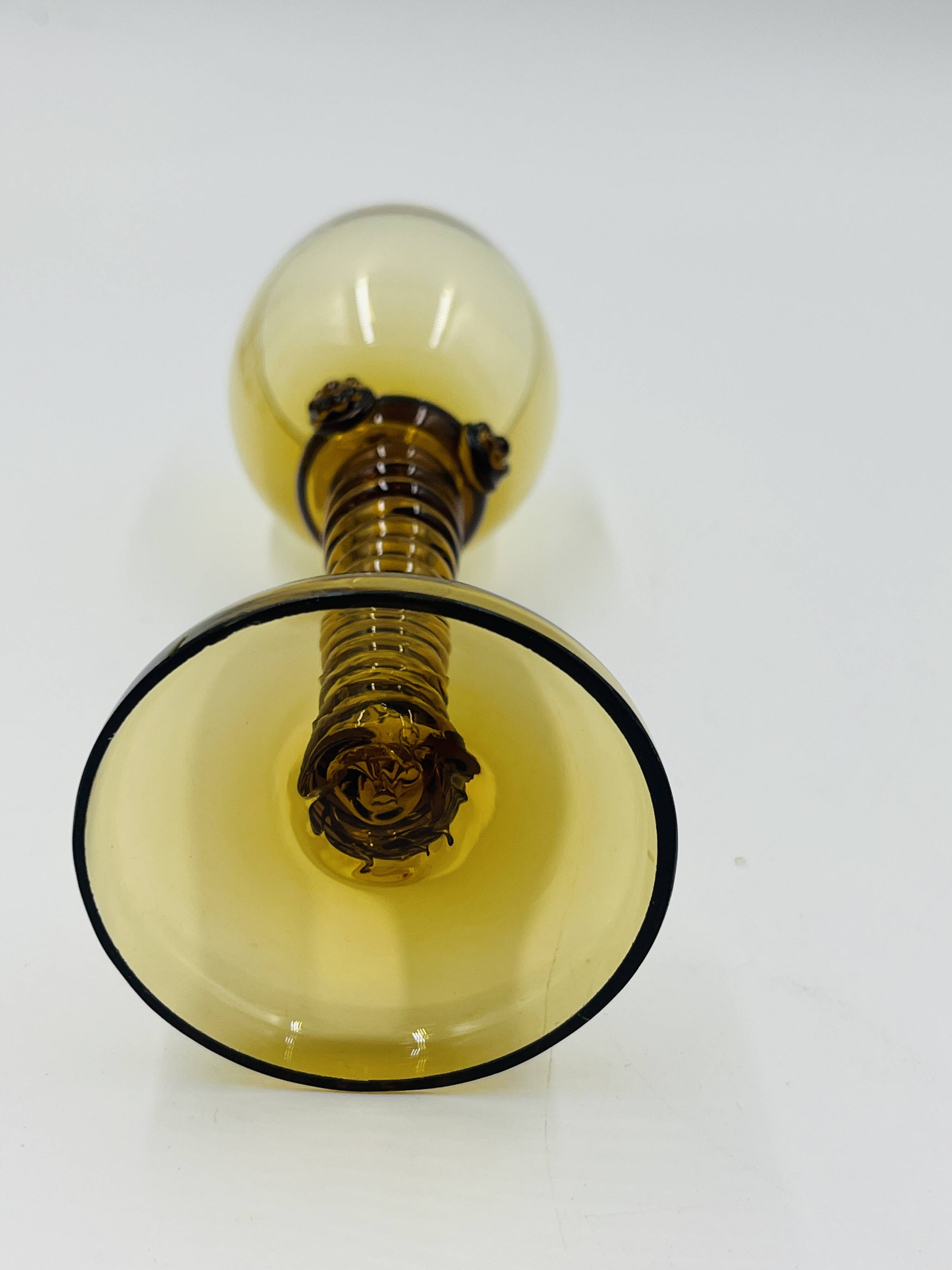 Lot de 5 verres à vin Roemer ambrés