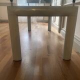 Le Corbusier table