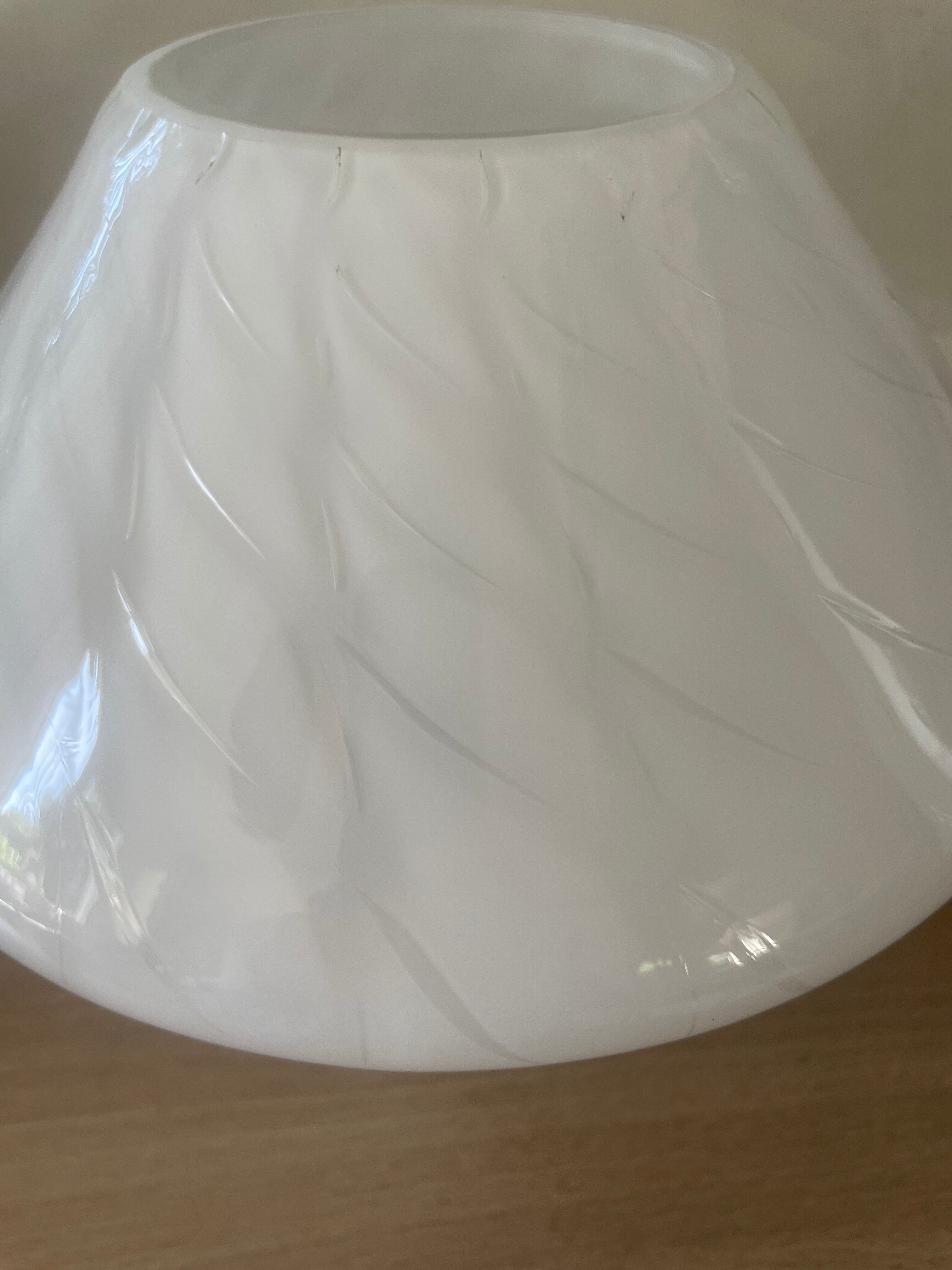 Mushroom lamp, Murano glass in textured opaline, "braided" effect.