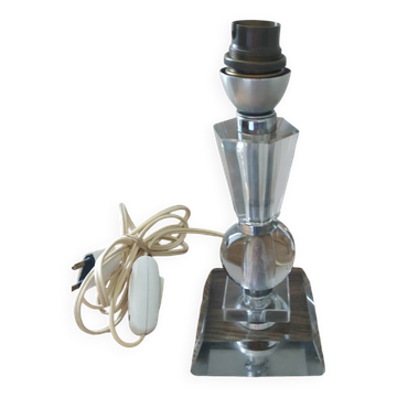 Lamp base