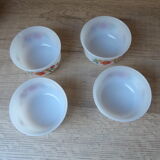 Set of 4 ramekins in vintage Arcopal 1970.