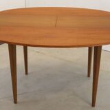 Oval vintage dining table extendable 'Atterton'