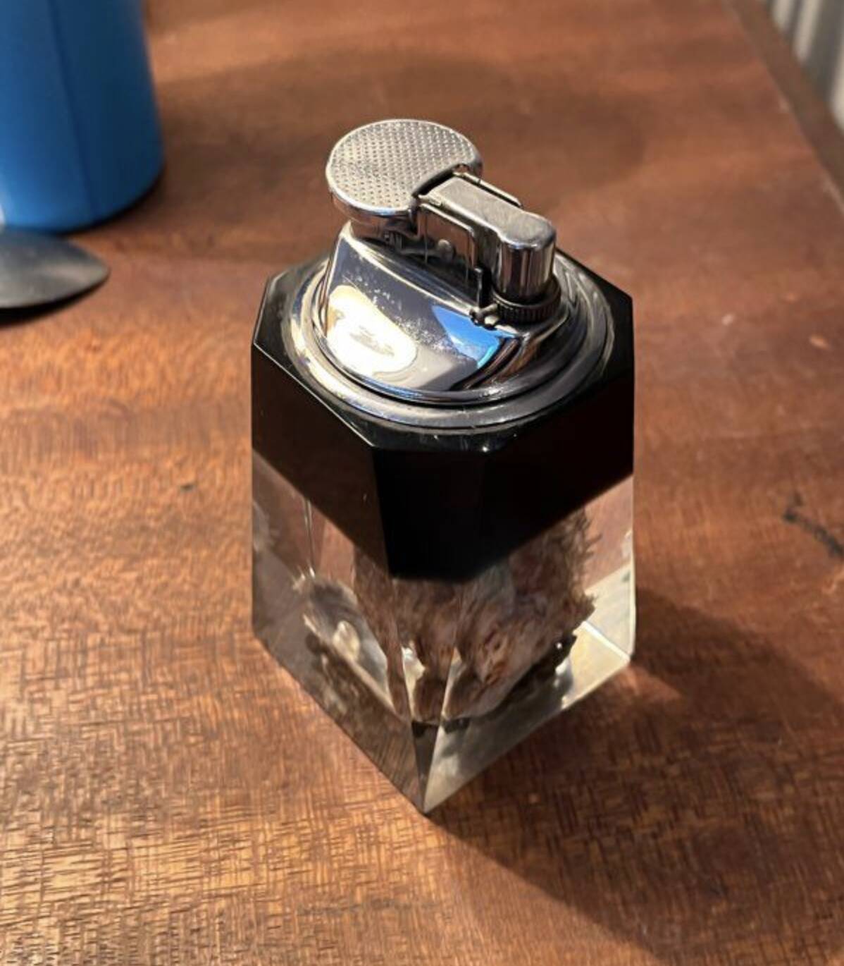 Vintage Japanese resin/glass table lighter