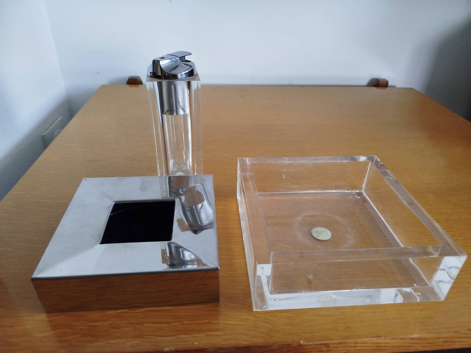 Briquet Guzzini vintage plexiglas et métal chromé – design Space Age