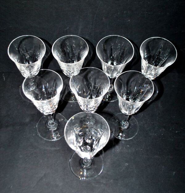 Lot de 8 verres à vin cerdagne en cristal taillé de saint louis h13cm
