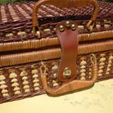 Wicker picnic basket