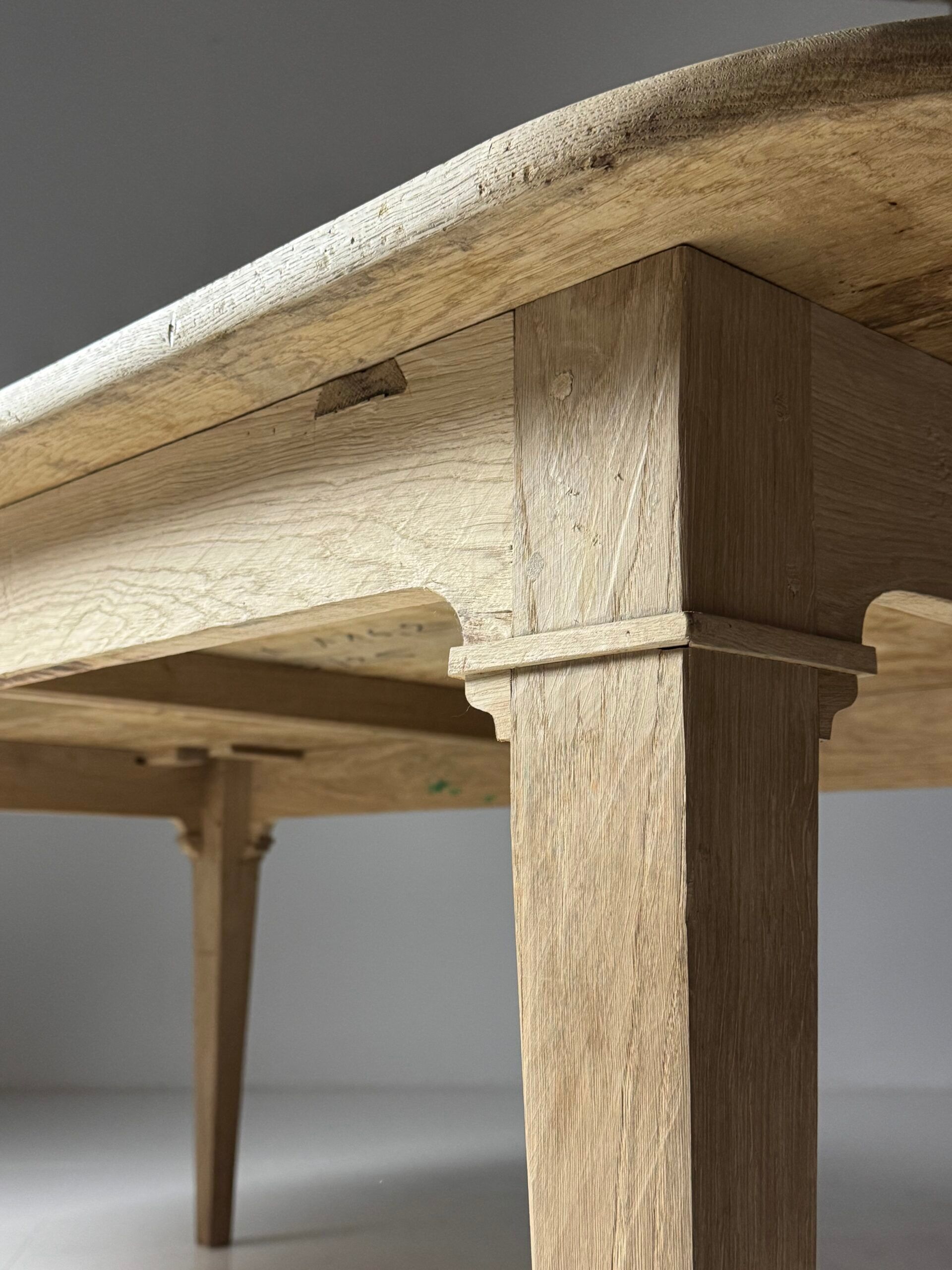Monastery table oval 250cm oak