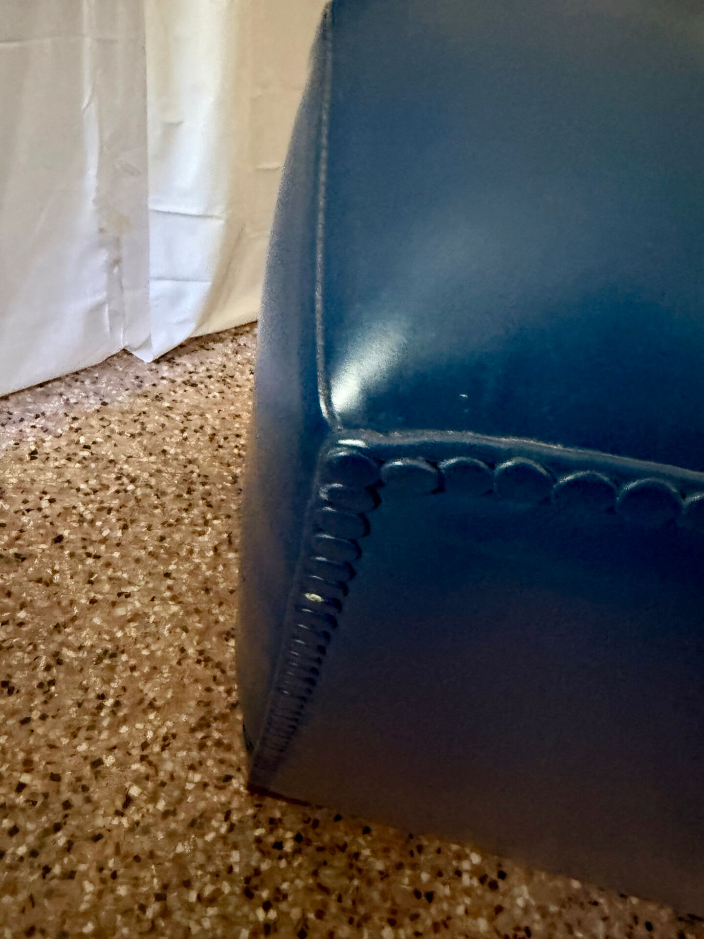 Tabarin Armchair in Leather by Poltrona Frau