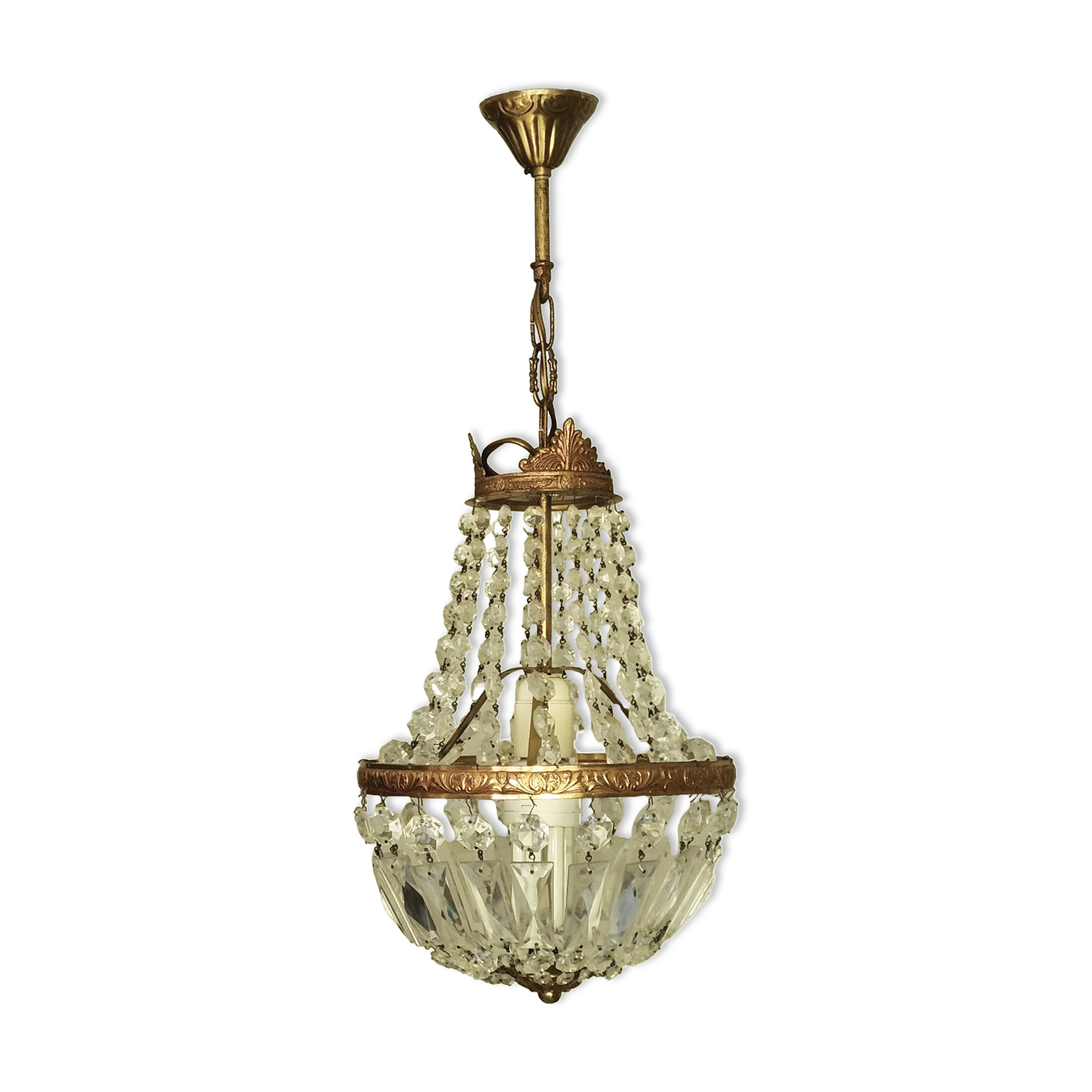 Brass chandelier and grapevine glass