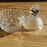 Cut crystal pineapple bonbonnière – Iconic decorative piece