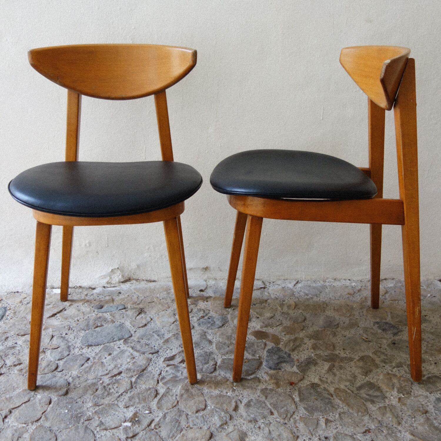 Pair of Fontania chairs, edited by Baumann, 60s