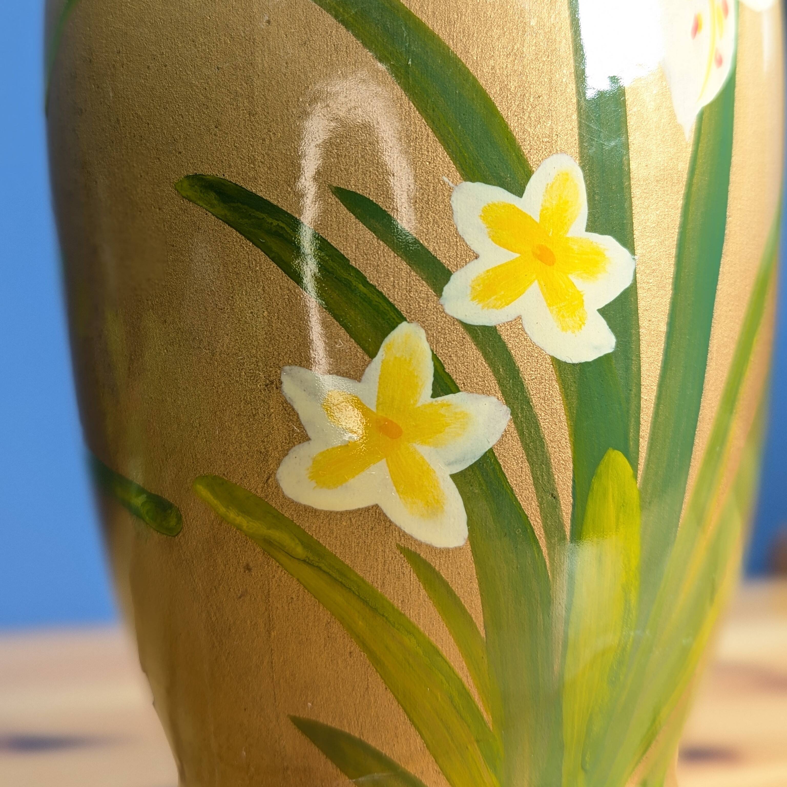Old Indian Floral Vase Hand Painted Green Gold Background 25cm