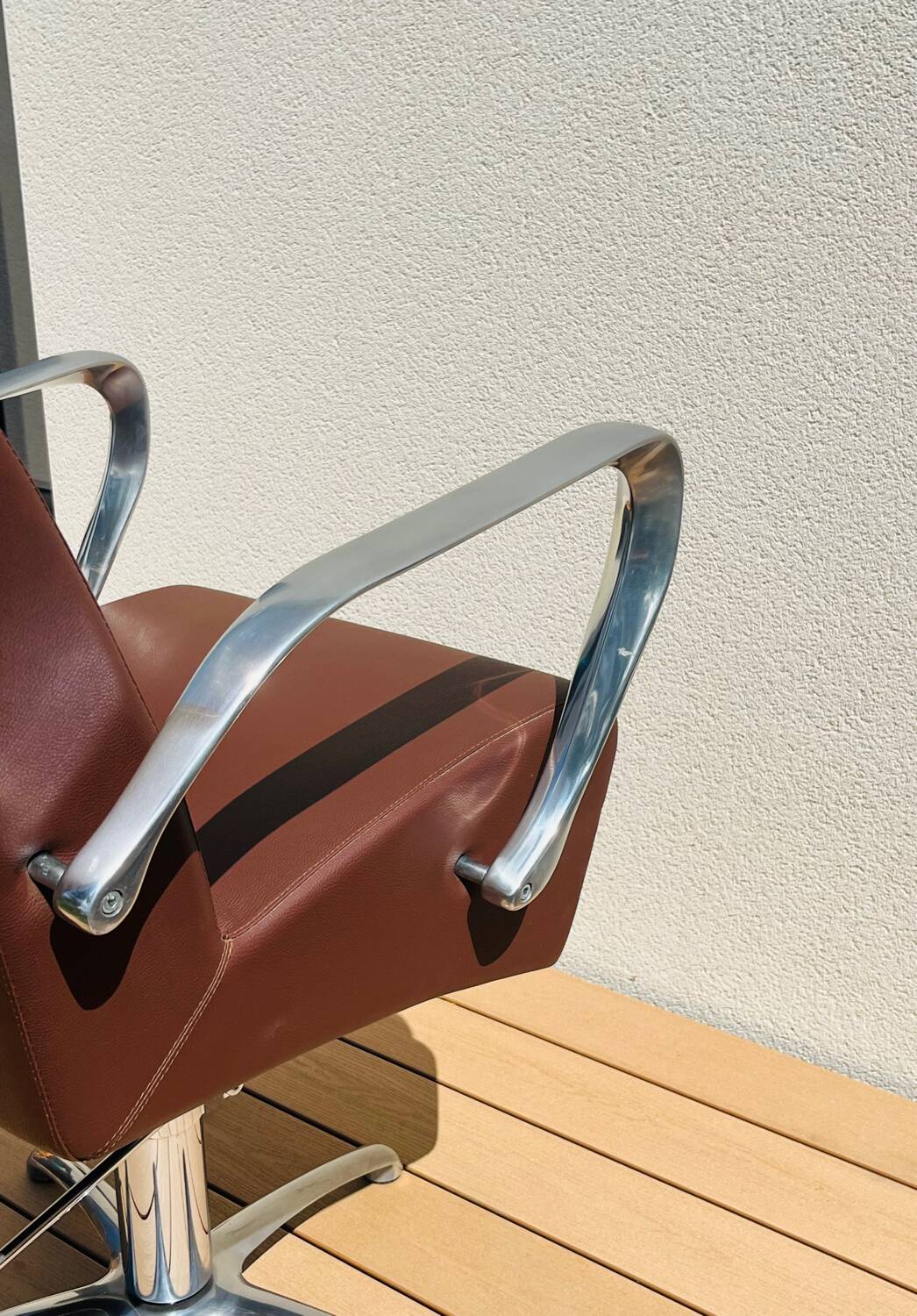Barber & hairdresser chair
