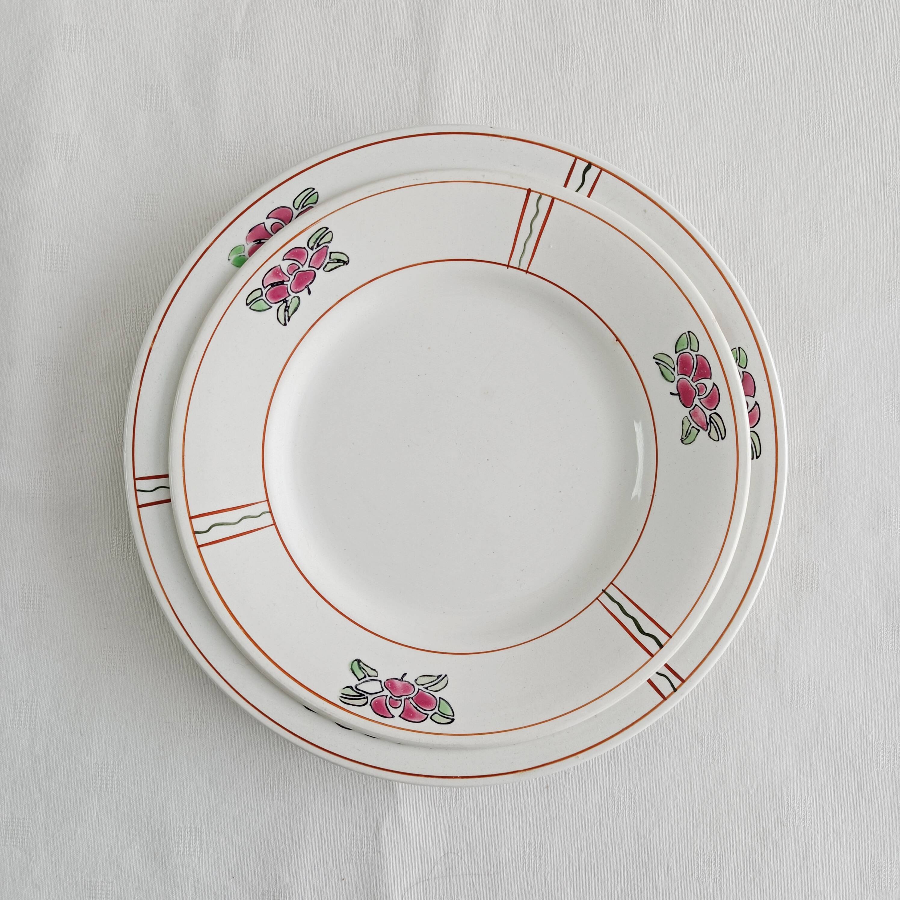 Set of 2 Salins flat plates, water lily