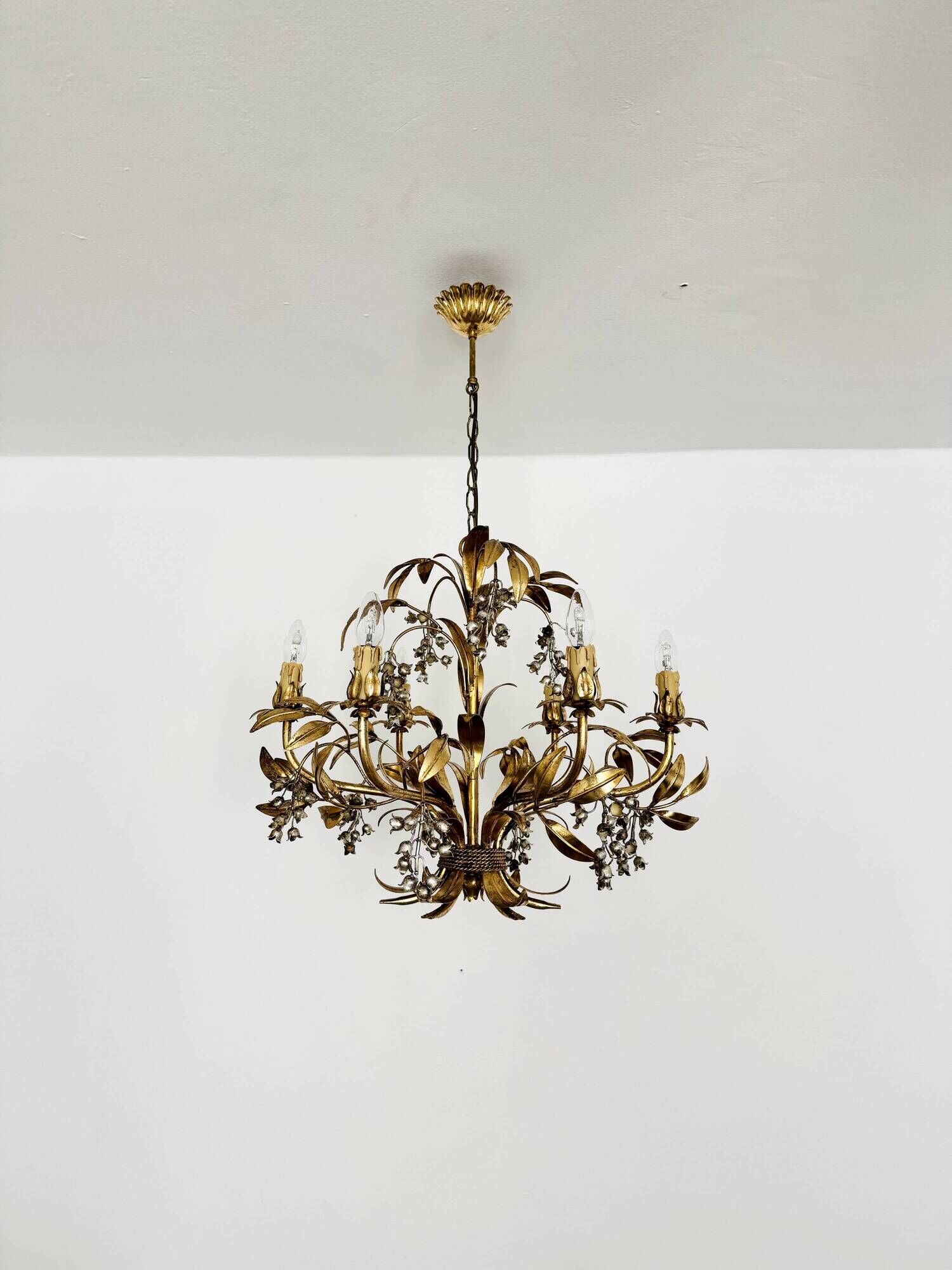 Grand lustre italien Hollywood Regency par Hans Kögl