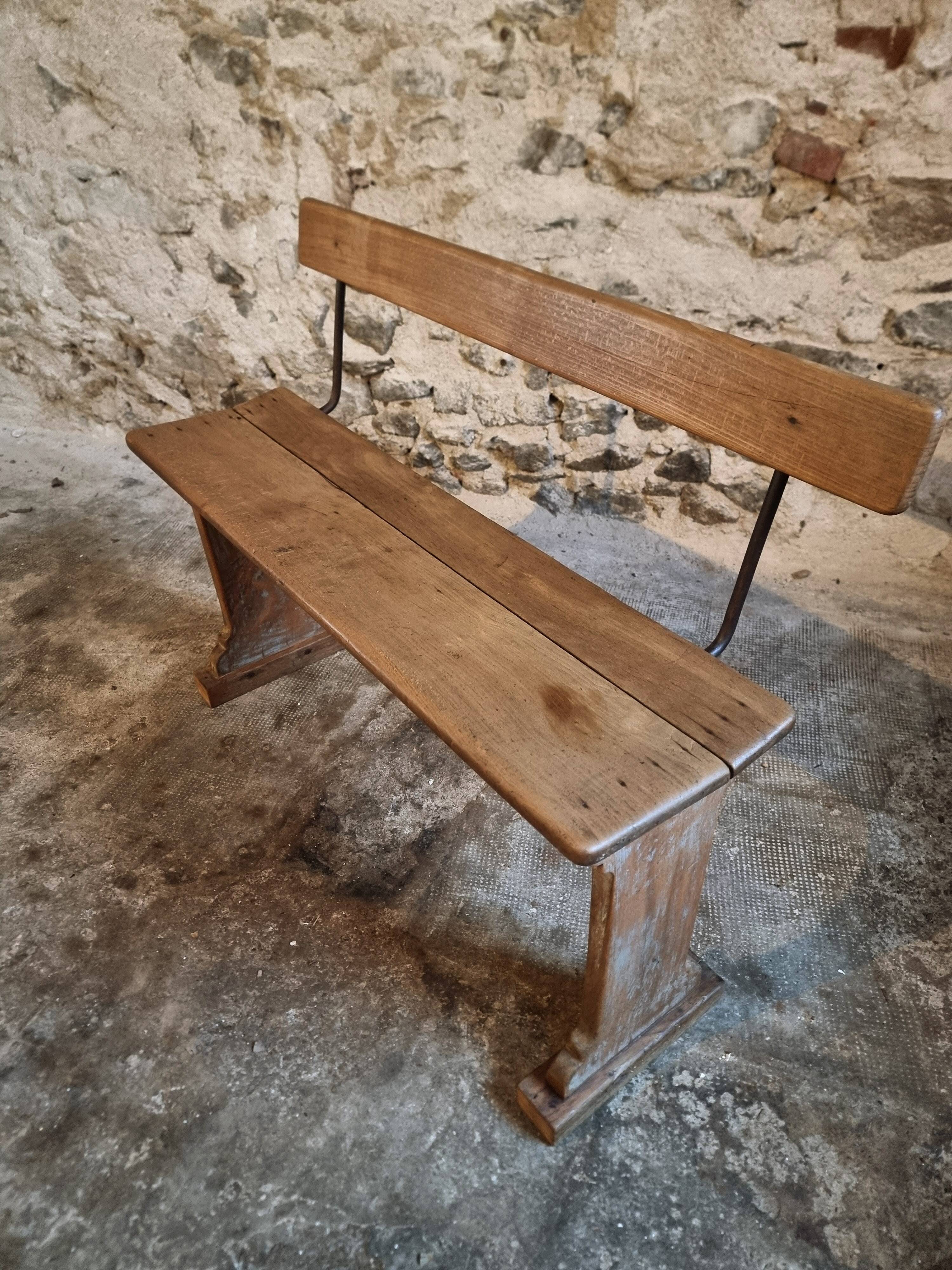 Banc en bois français vintage des années 1920 – Banc en hêtre massif avec dossier