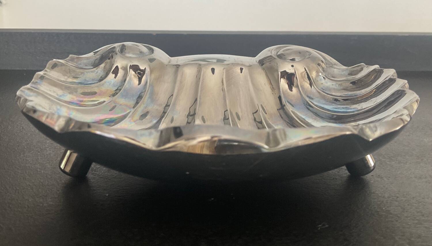 Vintage metal shell pocket