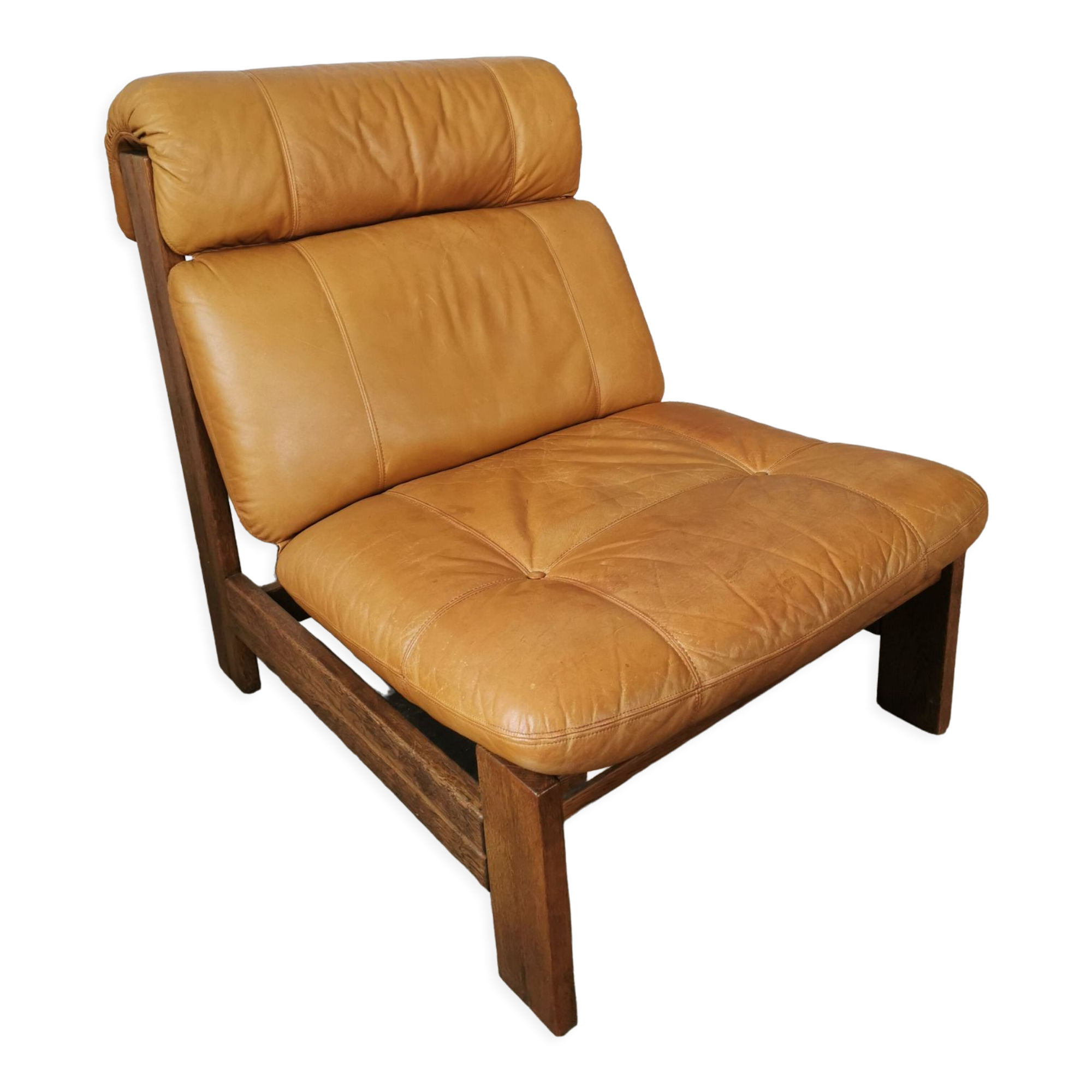 Tawny leather heater