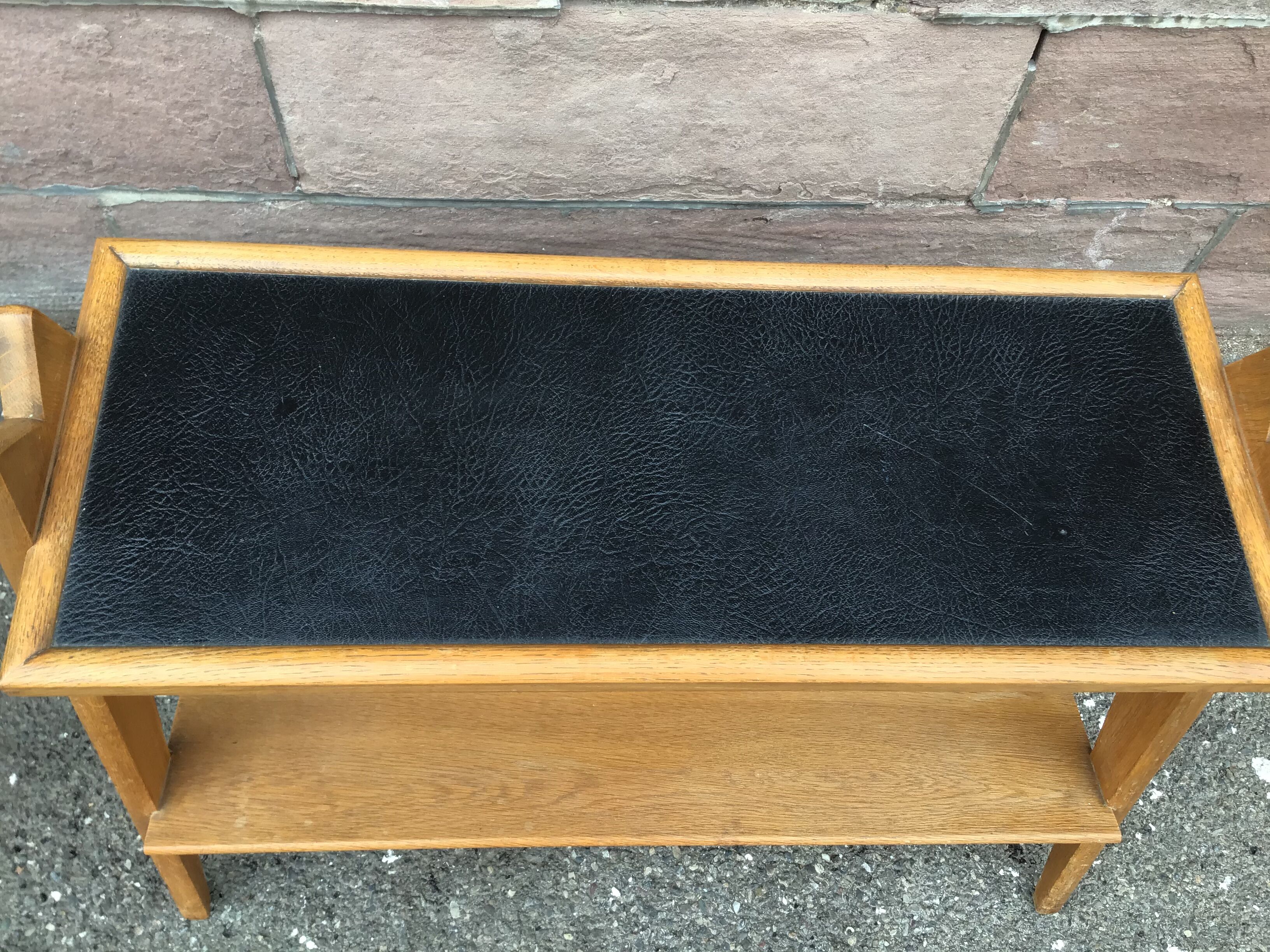 Étagère scandinave pied compas 1960