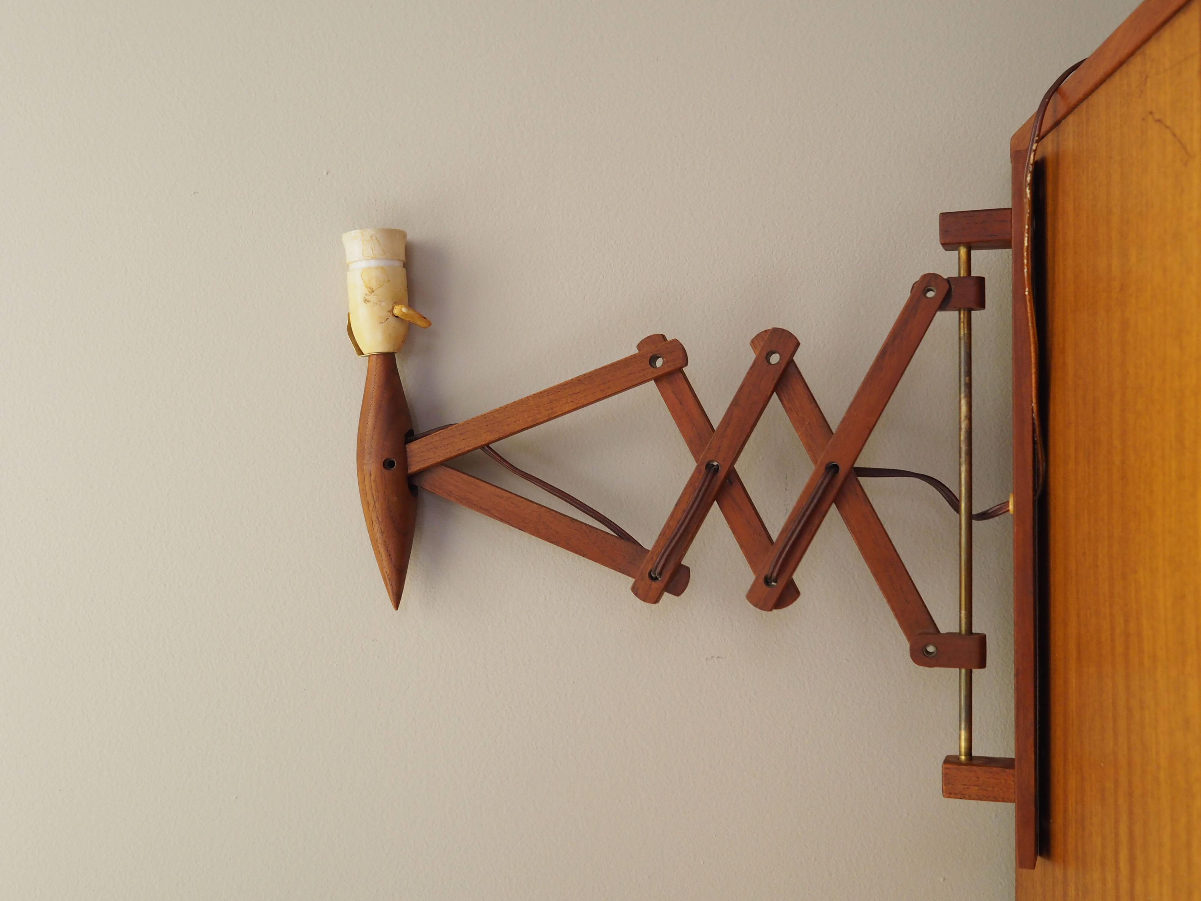 Teak wall lamp Scissor, Danish design, 1970s, manufacture: Lyfa
