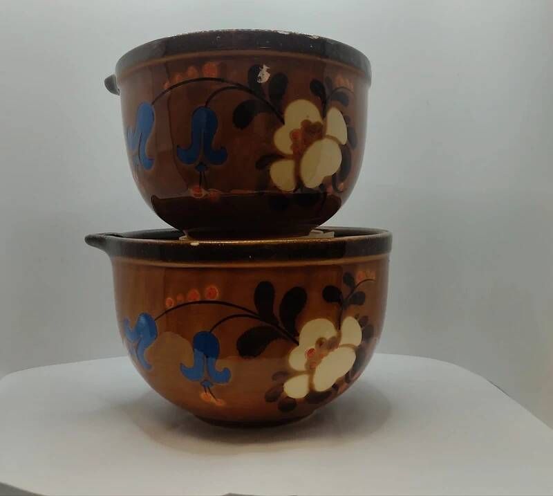 Set of 2 Schramberg SMF Triberg bowls, vintage German ceramic, floral design.