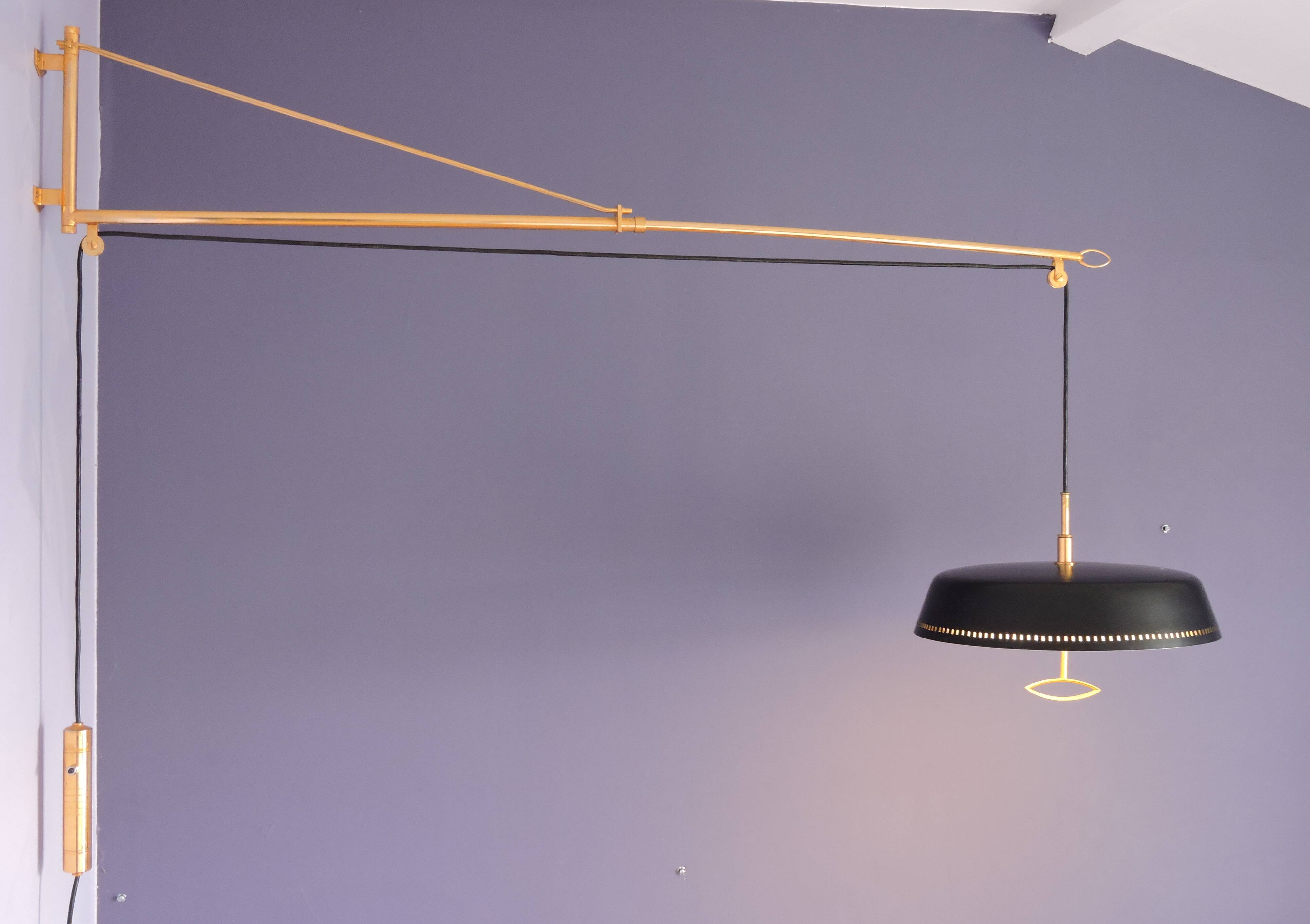 Wall lamp with telescopic counterweight Stilnovo brass