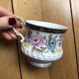Tea set (6 cups and saucers, a large plate, a milk jug and a sugar jug)