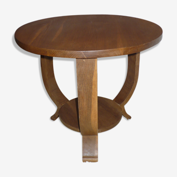 Pedestal table