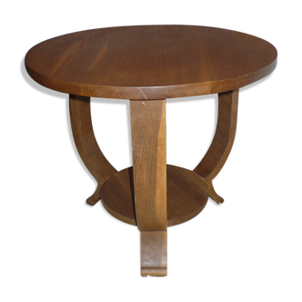 Pedestal table