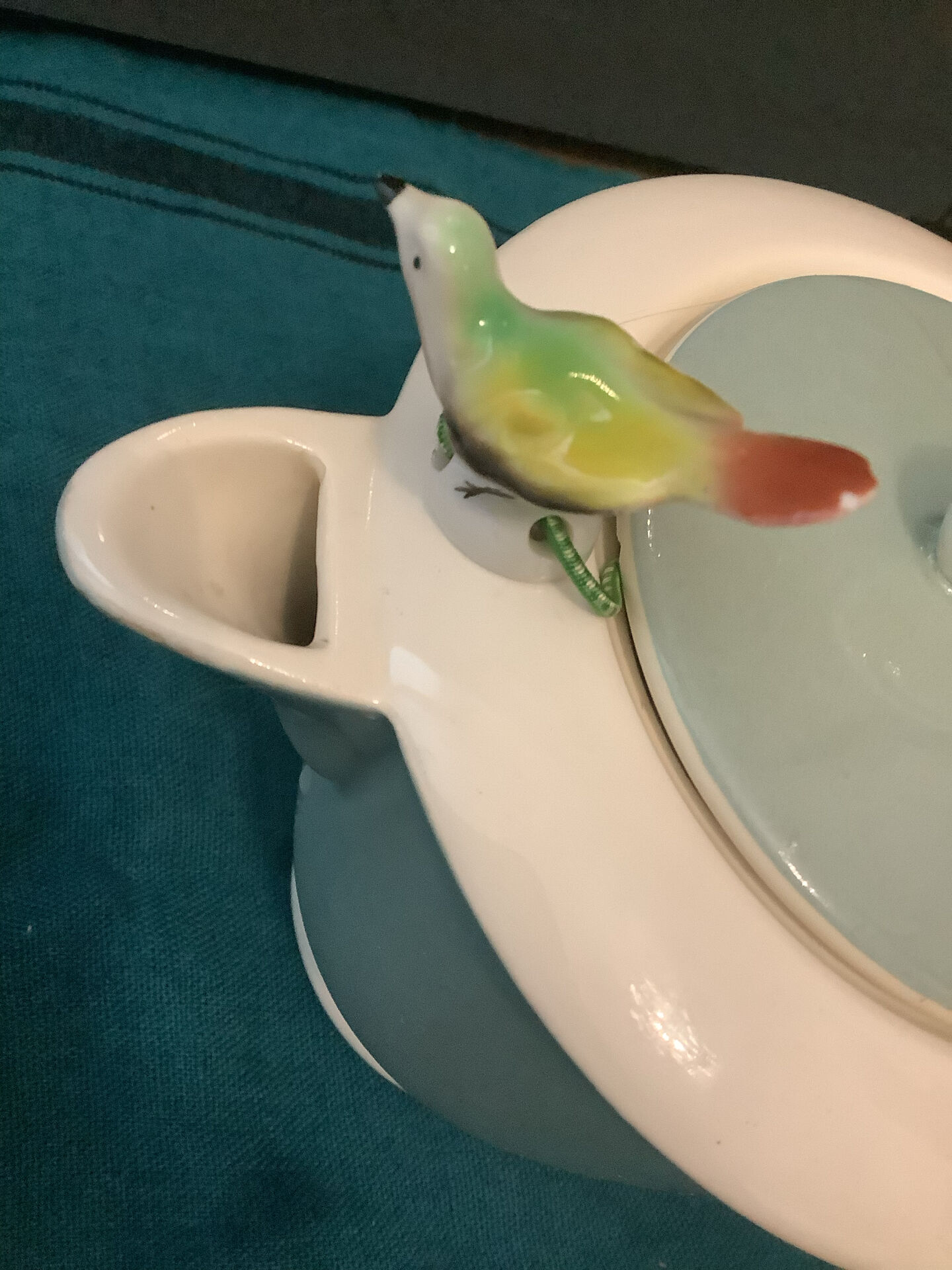 Cups + Saucers + Jug + Bird