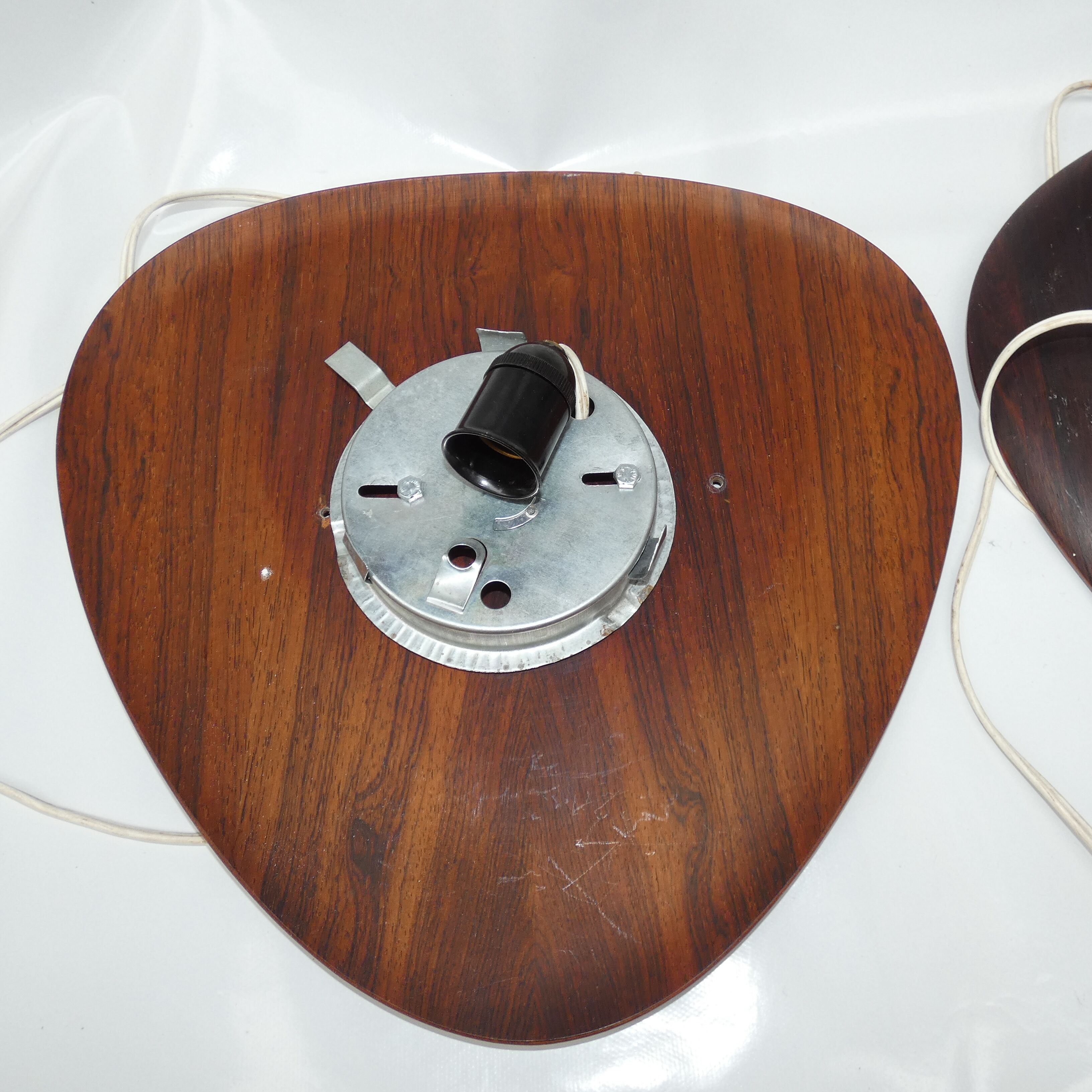 Reggiani, pair of vintage sconces opaline blanche palissandre, 1950, italy