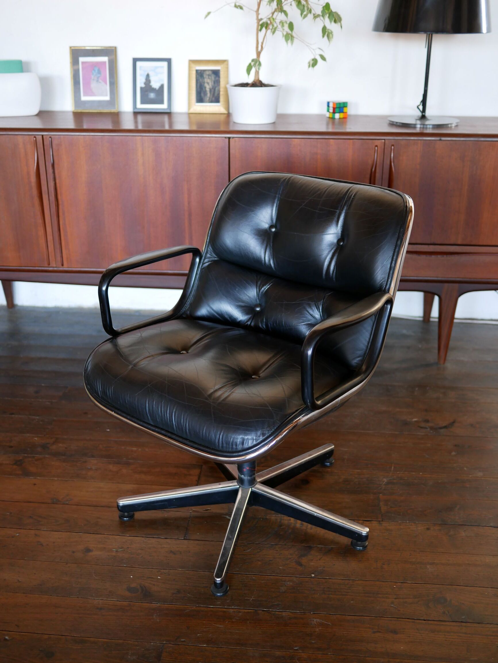 Leather armchair black by Charles Pollock for Knoll International
