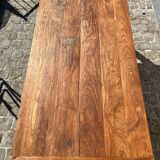 Collapsible farm table